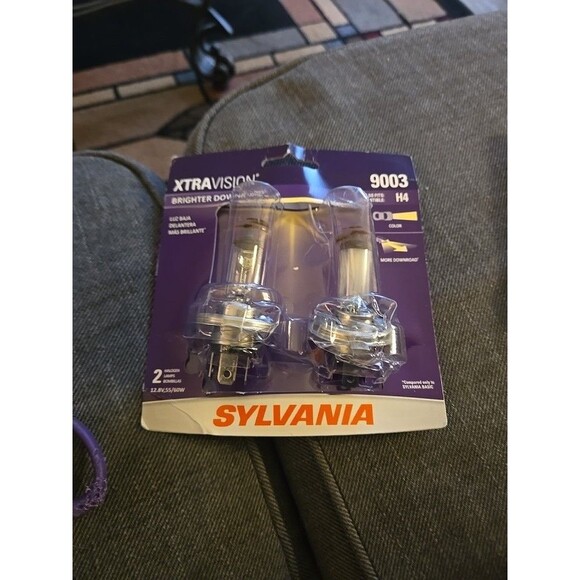 Sylvania Xtra Vision 9003 HB2 H4 60/55W Two Bulbs Head Light Replacement -- NEW - Picture 1 of 3